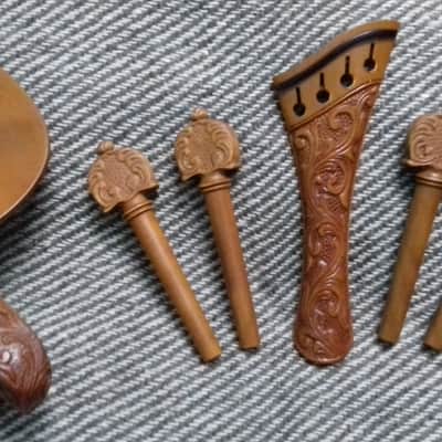 wbo carved accessories for violin 4/4 2020 black image 1