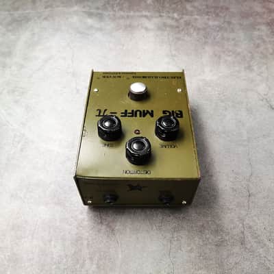 Electro-Harmonix Big Muff Pi V7 - Green Russian - Bubble Font image 7