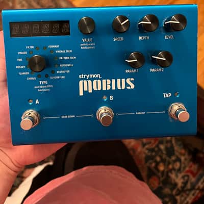 Strymon Mobius 2012 - Present - Blue image 1