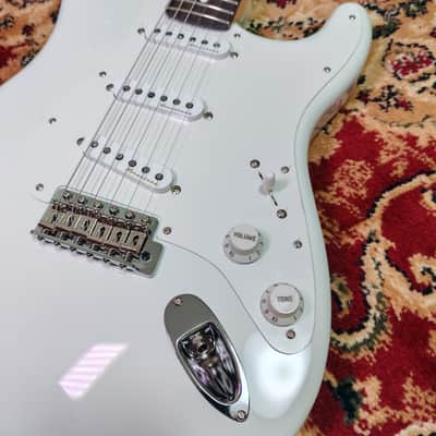 *NEW IN BOX* 2026 Fender Japan Artist Series, Limited Edition JUKJAE Stratocaster Baggy Olympic White, Fender Flagship Tokyo Store Exclusivity 🔥 image 9