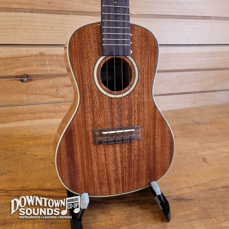 Kala KA-SMH-CG All Solid Gloss Mahogany Concert Ukulele with Hard Case - Gloss Mahogany, 1lbs 3oz image 1