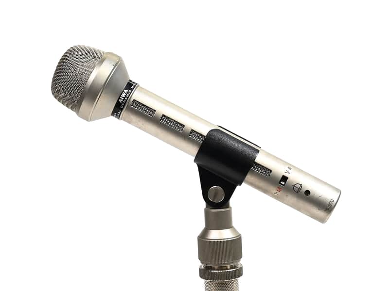 Aiwa DM-68A Vintage Uni-Directional Dynamic Microphones SN: A1070 image 1