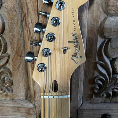 Fender American Standard Stratocaster 2003 - Candy Apple Red image 3