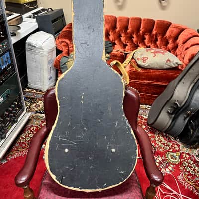 Victoria Dreadnought Hardshell Acoustic Guitar Case Yellow Lined 1960s image 6