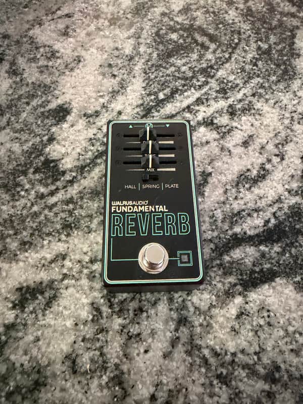 Walrus Audio Fundamental Reverb