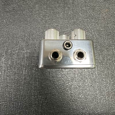 Extraterrestrial Products Heavy Electronics Red Eye Clone 2022 - Chrome image 3