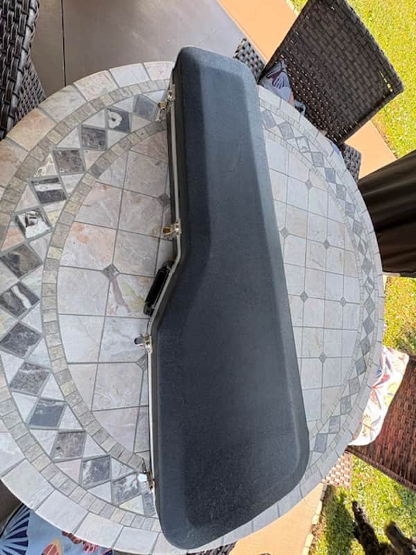 Gibson Solid body electric/  LP Type Shaped Hard-shell -  1990's - black molded image 1
