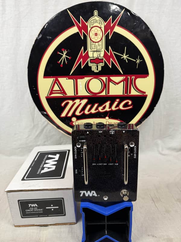 Totally Wycked Audio TWA GD-02 gd02 Great Divide Analog Synth Octaver Pedal with Box image 1