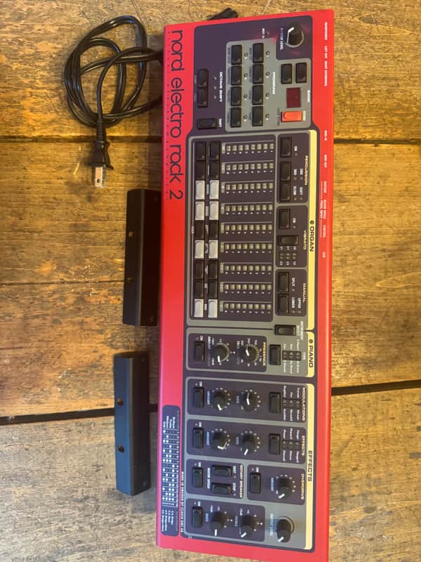 Nord Electro 2 Rack Rackmount Virtual Piano 2002 - 2009 - Red image 1