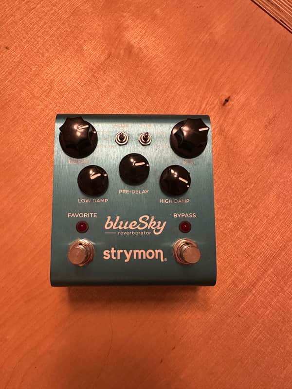 Strymon Blue Sky Reverberator V1 | Reverb The Netherlands