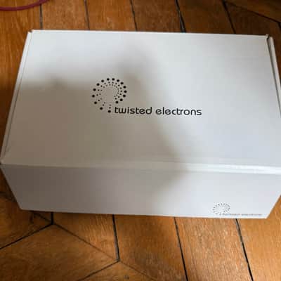 Twisted Electrons MEGAfm Desktop 12-Voice Synthesizer 2020 - Present - Black image 4