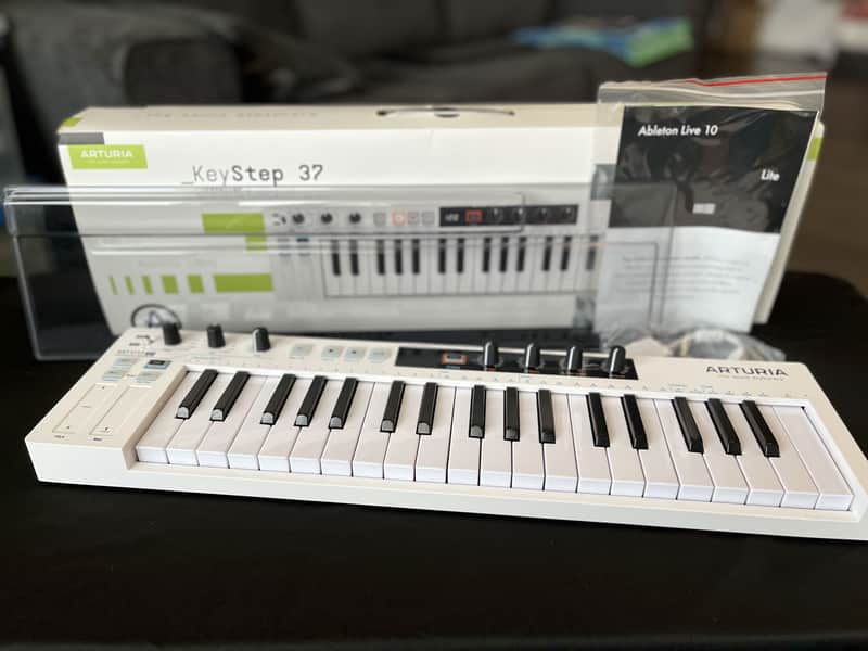 Arturia Keystep 37 white 美品 Arturia KeyStep 37 – DJ TechTools