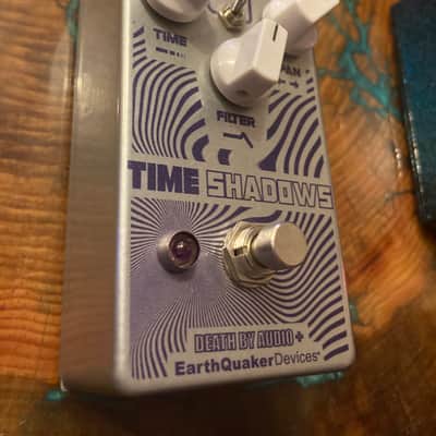 EarthQuaker Devices / Death By Audio Time Shadows Subharmonic Multi-Delay Resonator 2020 - Silver / Purple image 2
