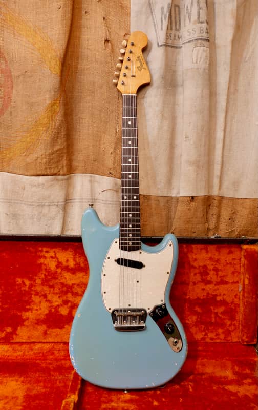 Fender Musicmaster II 1964 - 1969 | Reverb Canada