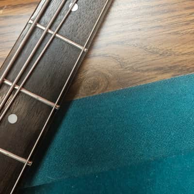 Silvertone P-Style Electric Bass - Sunburst image 8