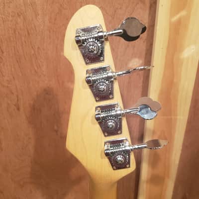 Peavey Milestone II Fretless Electric Bass image 10
