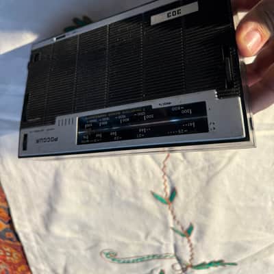 Russia-303 Soviet Vintage Portable Radio (USSR, 1970sā80s) image 2