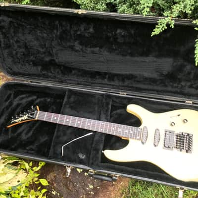 Sweet 1985 Robin Medley Six-string Electric Super Strat Textured Metallic Pearl image 14