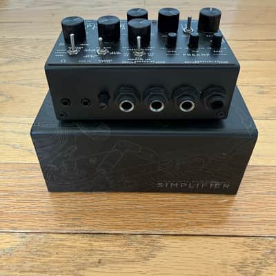 DSM & Humboldt Simplifier Bass Station Analog Bass Preamp / Cab Sim / DI image 5