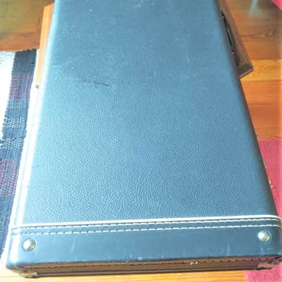 Fender Bronco / Musicmaster Guitar Case 1973? black image 4