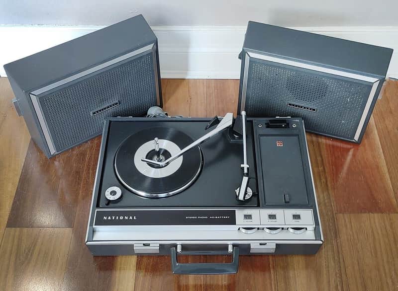Vintage National SG-207 Briefcase Stereo Record Player with