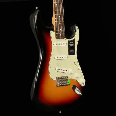 Fender Dealer Exclusive Vintera Road Worn '60s Stratocaster, Rosewood Fingerboard, 3-Color Sunburst, Deluxe Hardshell Case image 6