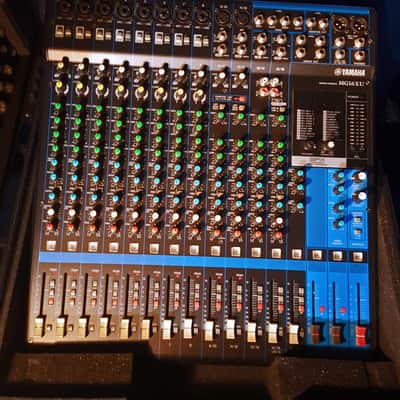 Yamaha MG16XU 16 Channel Mixer 2010's - Black image 1