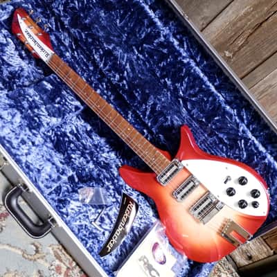 Rickenbacker 350/V63 2022 - Fireglo image 3