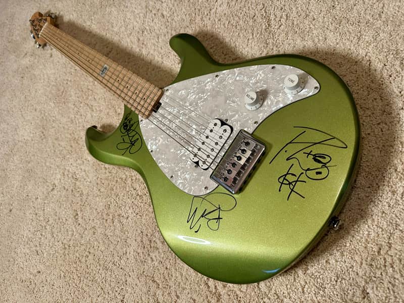 OLP by Ernie Ball Music Man Benji Madden signature Good Charlotte