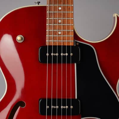 Gibson ES-135 Semi-Hollowbody Guitar - 1992 - Cherry image 4
