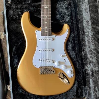 PRS Silver Sky in Golden Mesa. Literally in New Condition with 2 Original Cases. PRS Gigbag and PRS Silver Sky Hard Shell Case. image 9