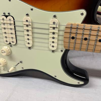 Fender Stratocaster HSS Guitar - Upgraded Electronics / Pickups - MIM Mexico 2004 - 3-Color Sunburst / Maple neck image 5