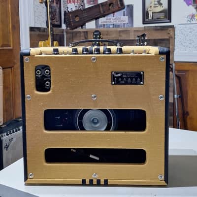 Supro 1822R Delta King 12 15-Watt 1x12" Guitar Combo 2021 - Present - Tweed / Black Stripes image 2