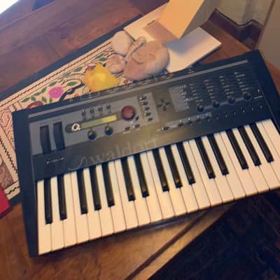 Waldorf Micro Q 37-Key Synthesizer 1999 - 2011 - Blue image 3