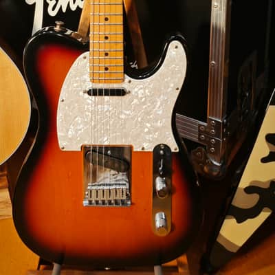 Fender American Standard Telecaster with Maple Fretboard 1998 3 Color Sunburst image 13