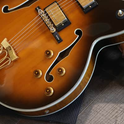 1990 Gibson Byrdland Hollow-Body Electric Guitar Vintage Sunburst + OHSC image 6