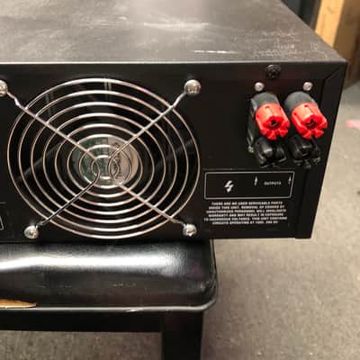 Crown XLS 202 Power Amp image 4