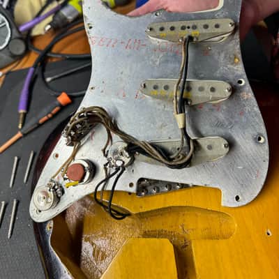 1964 Fender Stratocaster Sunburst image 15