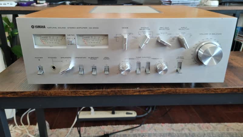 Yamaha CA-2000 Natural Sound Stereo Amplifier image 1
