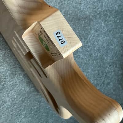 Fender American vintage style Stratocaster guitar body unfinished alder image 6