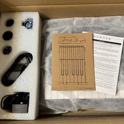 Expressive E Osmose 49-Key 24-Voice Polyphonic Synthesizer (pristine, including cloth cover) image 14