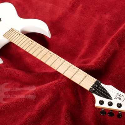 B.C. Rich Gunslinger Prophecy II with Floyd Rose Gloss White image 4