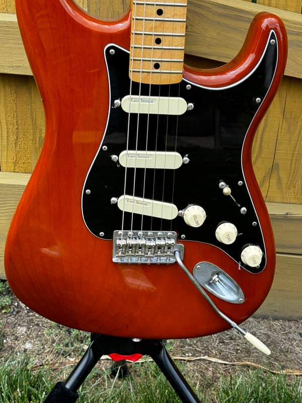 Fender Vintera Stratocaster