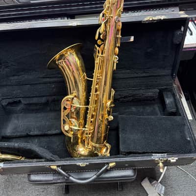 Conn Tenor Saxophone with Hard Shell Case image 5