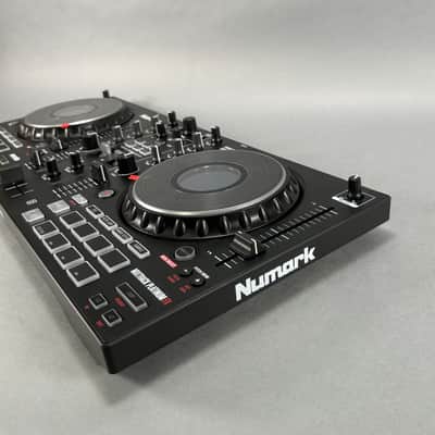 Numark Mixtrack Platinum FX DJ Controller 2020 - Present - Black image 4