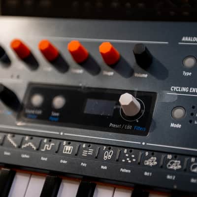 Arturia MiniFreak 37-Key 6-Voice Polyphonic Hybrid Synthesizer 2022 - Present - Black image 4