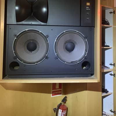 JBL 4435 Studio Monitors Pair Speakers + Crossover image 12
