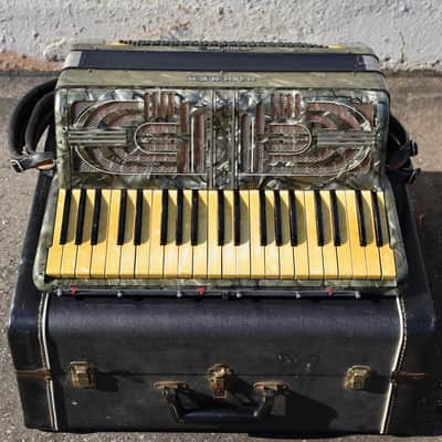 Hohner Verdi III B Piano Accordion LMM 41 120 image 1