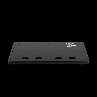 Gator Vertex Travel Lite 17″ x 10″ Pedalboard with Padded Gig Bag image 3