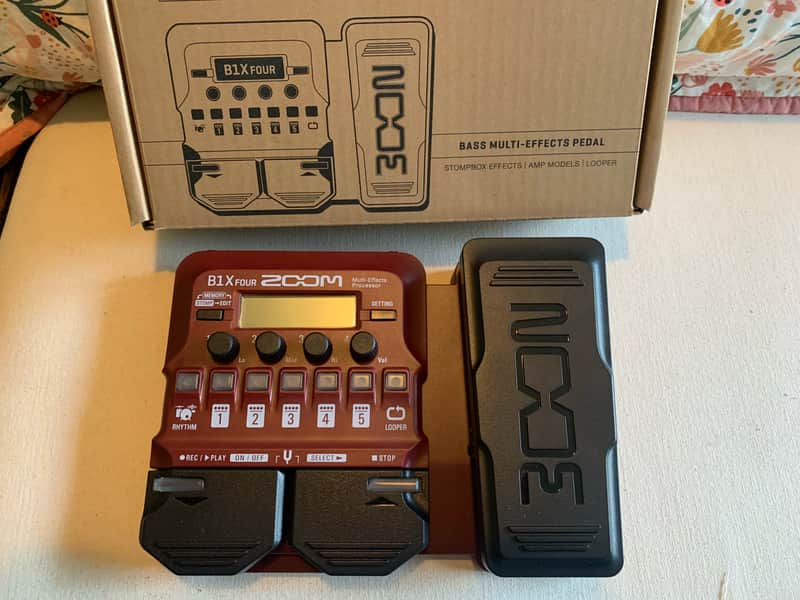 Zoom B1X Four
